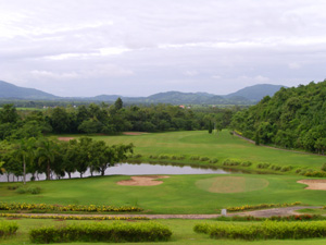 WATERFORD VALLEY GOLF CLUB CHIANG RAI